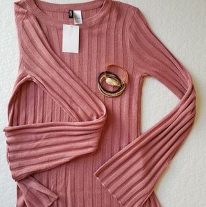 H&M DIVIDED Long Sleeve Top